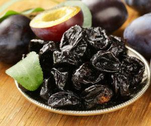 как употреблять чернослив от запора