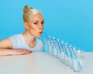 Как принимать минеральную воду при лечении запоров