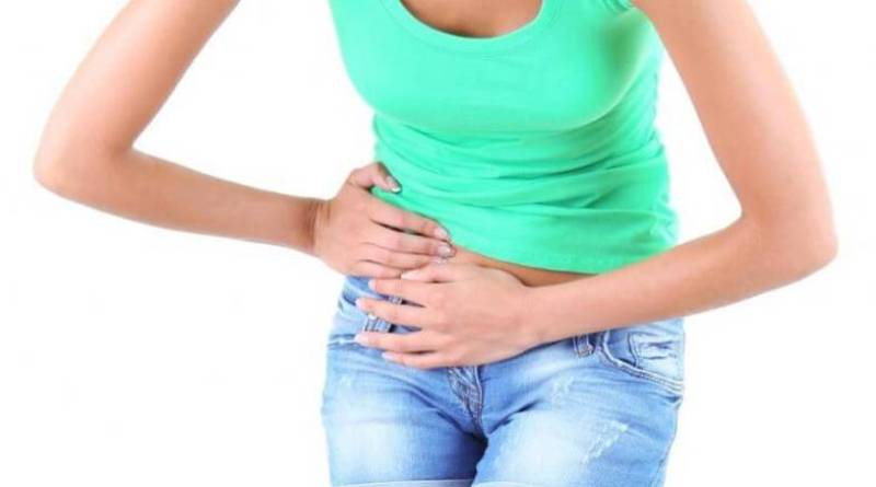 колит внизу живота справа у мужчин