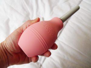 клизма при геморрое можно или нет