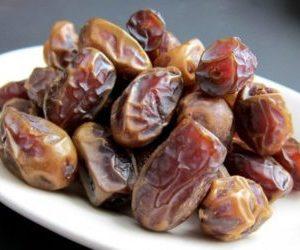 Может ли быть запор от фиников или их нужно есть