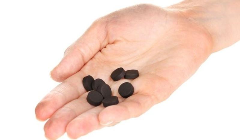 можно ли пить уголь активированный при запоре