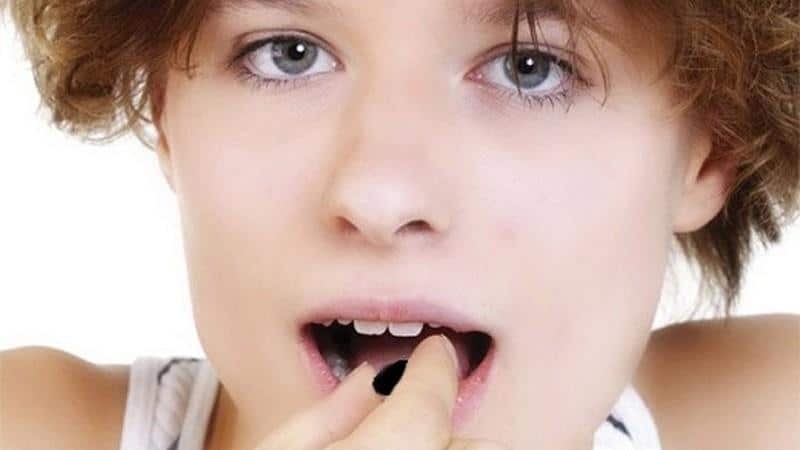 как принимать активированный уголь при запорах