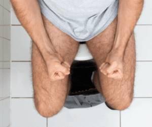 Какие соки пить взрослым и детям при запорах