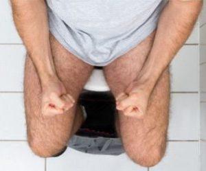 маслянистые выделения из заднего прохода