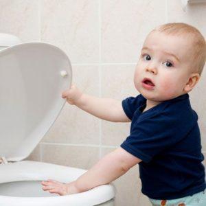 психологический запор у ребенка 2 года комаровский